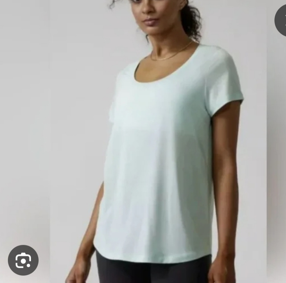 Athleta Mint Green Short Sleeve Tee